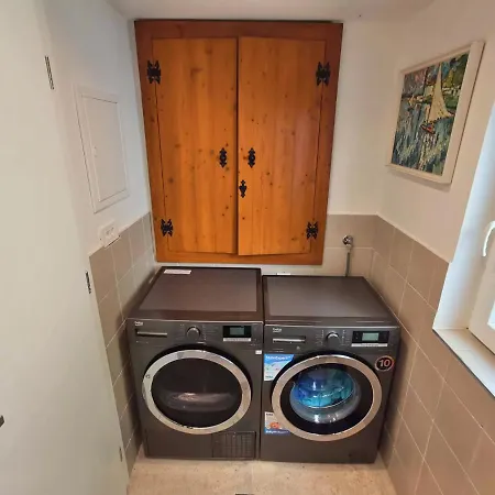 Sirena Osor With Sea View 度假居 木洛希尼