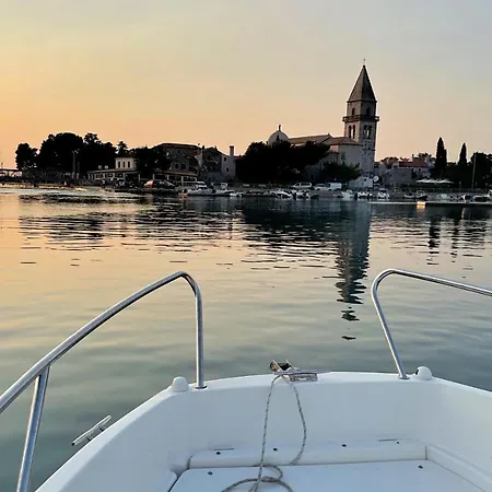 Sirena Osor With Sea View Hébergement de vacances