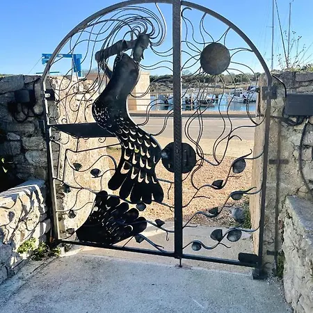 Sirena Osor With Sea View בית נופש מאלי לוסיניי